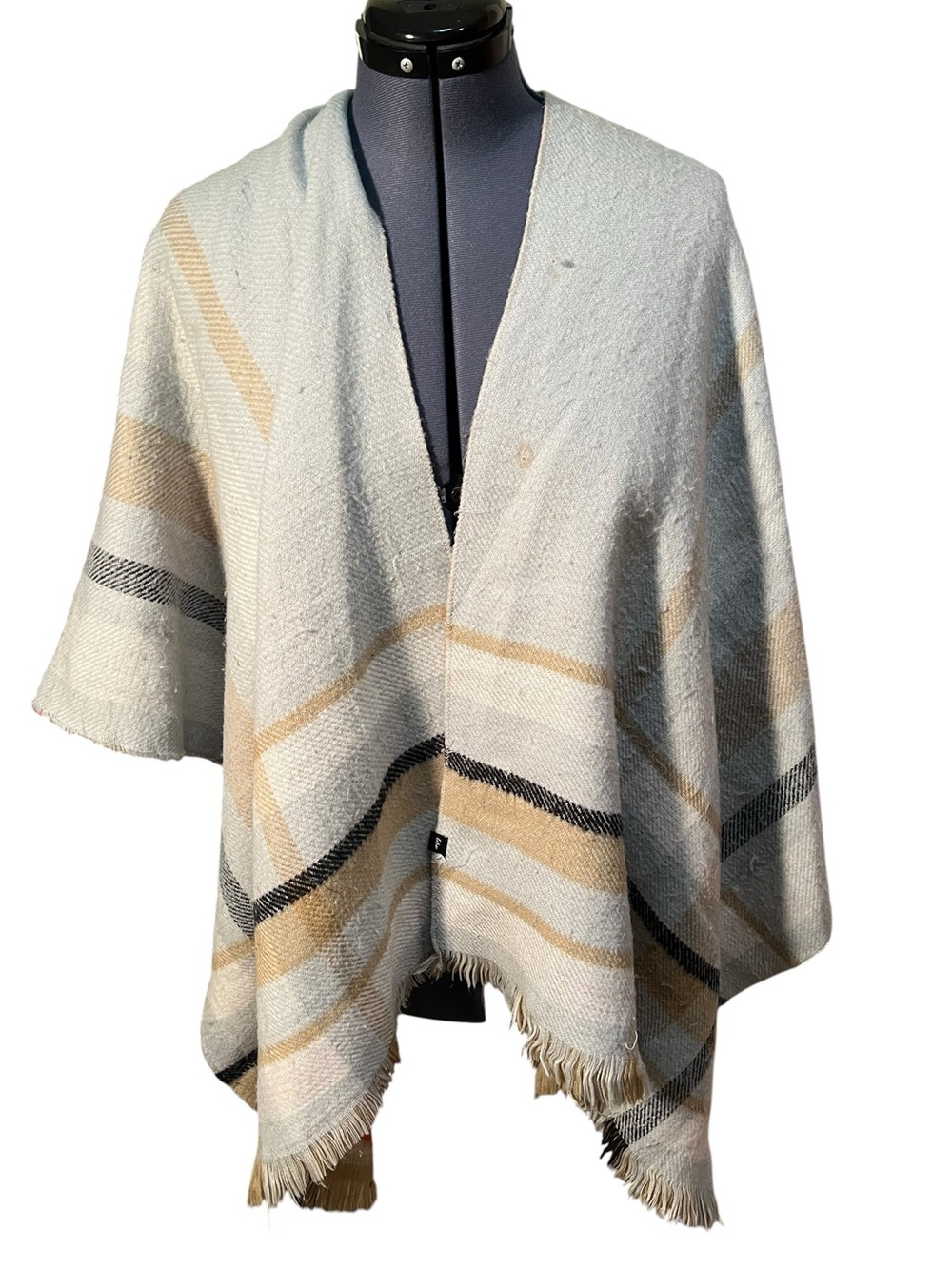 Echo Women's One Size Shawlโ Cardigan Sweater Gray Beige Dark Gray Plaid Fringe